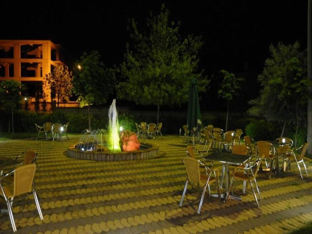 Hotel George Korce Exterior foto